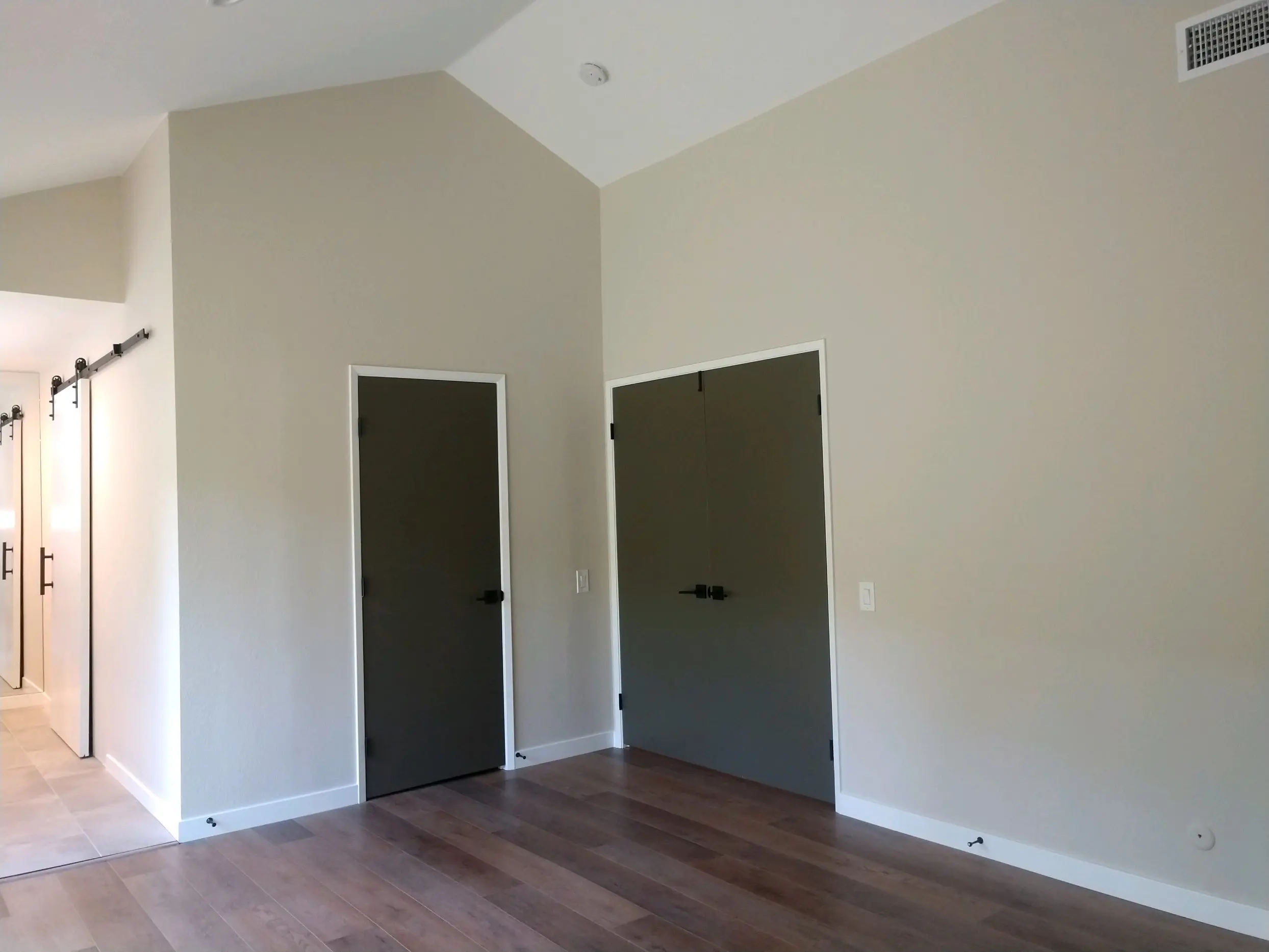 Accent wall and custom interior paint colors